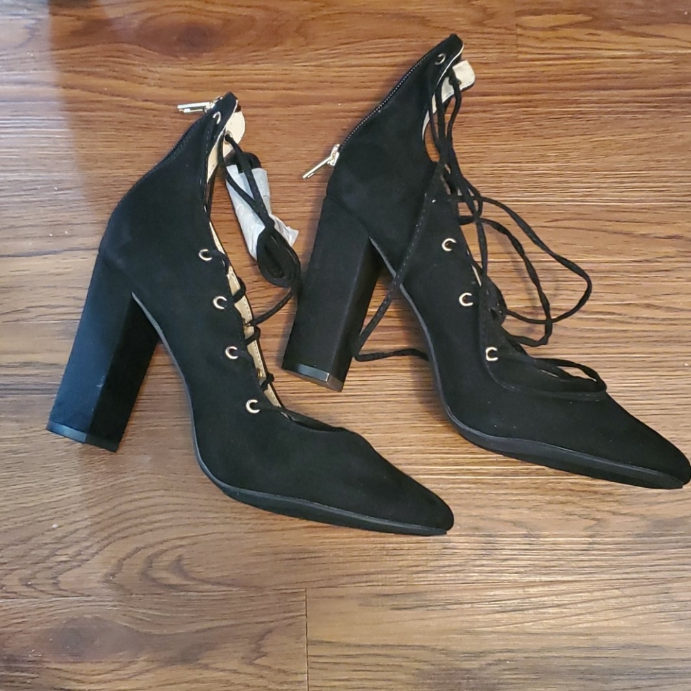 JustFab Black Faux Suede Lace-Up Block Heel Pump Size 9 NWT Pointed Toe